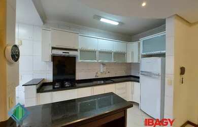 Imagem 3: Apartamento para venda com 58 metros quadrados com 2 quartos em Barreiros - São José - SC