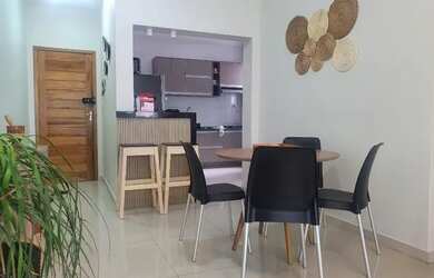 Imagem 4: Apê Charmoso e Mobiliado! Todo reformado 3Quartos, c/ suíte / Varanda a 50 mts da Orla de