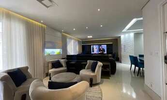 Imagem: Excelente Apartamento com 243 m² 4 Suítes