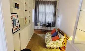 Imagem 3: Excelente Quarto e Sala, Fundos, Vista Verde, Sol da Manhã, prox Metro, na Gloria!