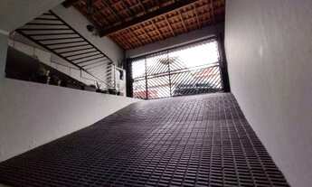 Imagem 4: Sobrado para venda tem 210 metros quadrados com 3 quartos em Parque Novo Oratório - Santo