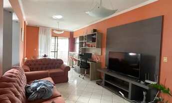 Imagem 2: Apto na quadra do mar com 2 dormitórios, sendo uma suíte em BC