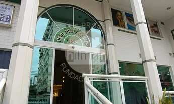 Imagem 4: TIROL TRADE CENTER: Sala no 2º Andar, com Recepção, Sala Privativa e Climatização Instalad