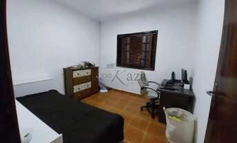 Imagem 6: Oportunidade - Casa Sobrado - Jardim das Indústrias - 3 Dormitórios - 165m²