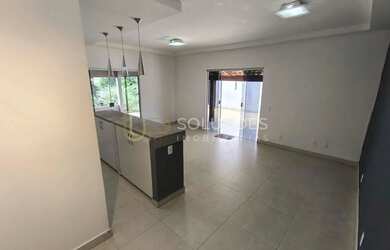 Imagem 3: ALUGO!! 2 Casas no lote, (Suíte), Cozinha c/ Planejados | Lote Vazado