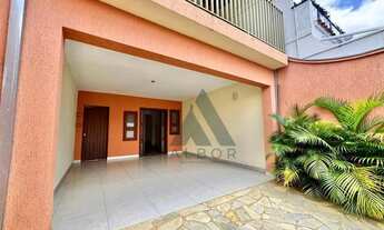 Imagem: Casa com 3 dormitórios para alugar - Vila