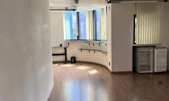 Imagem 7: Conjunto comercial reformado