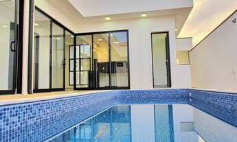 Imagem: Casa de condomínio térrea com piscina