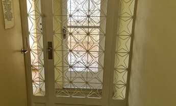 Imagem 6: Apto com ampla sla, 2 qtos bh,social, coz. com armários, área de serv,Dep compl garagem