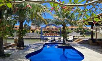 Imagem 4: Belíssima casa à venda de frente para o Canal da Marina em Búzios