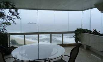 Imagem: Lindo Apart. Para venda, frontal Mar, possui