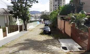 Imagem: Terreno com 360m2 no Itacorubi