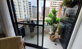 Imagem 2: Apartamento na Ponta Verde, na quinta quadra da praia