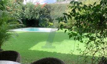 Imagem 2: Casa à venda em rua fechada em Alto de Pinheiros