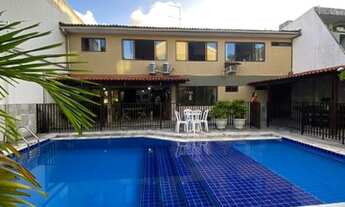 Imagem 6: Casa em Apipucos com 5 quartos sendo 3 suítes com 234m² por R$ 1.800.000,00