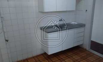 Imagem 4: OPORTUNIDADE!! Segunda quadra da praia - 02 quartos