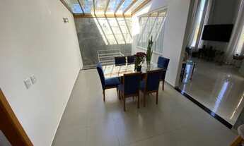 Imagem 2: SÃO LOURENÇO - Casa Padrão - Vale dos Pinheiros