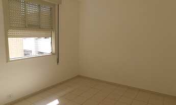 Imagem 6: Apartamento de 40 m² com sala, 2 quarto, banheiro com gabinete, cozinha com gabinete