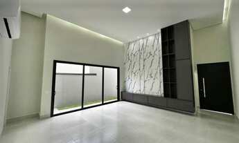 Imagem 4: Casa térrea de luxo pronta para morar em condomínio exclusivo - Conheça já!