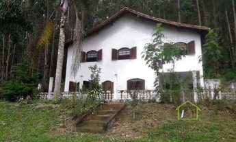 Imagem 2: Chácara com 1.581,75 m², com Sobrado, pés de fruta..