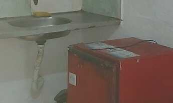 Imagem 3: Alugo kitnet 700 reais mobiliada leme/Copacabana