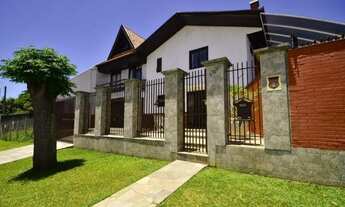 Imagem: Casa Com Mais De 300 m² Privativos no Atuba