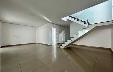 Imagem 3: Casa para venda com 287 m2 com 4 quartos em Angelim - Teresina - Piauí