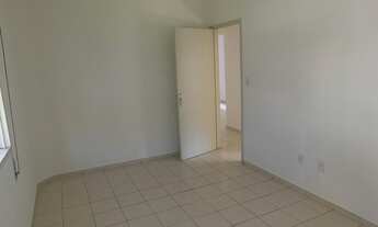 Imagem 4: Apartamento de 40 m² com sala, 2 quarto, banheiro com gabinete, cozinha com gabinete