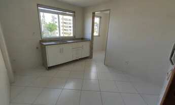 Imagem 7: Apartamento Riviera c/ 2qts, sendo 1suíte, 2brs, 1vg, amrs, vrnd, blindex, área extn