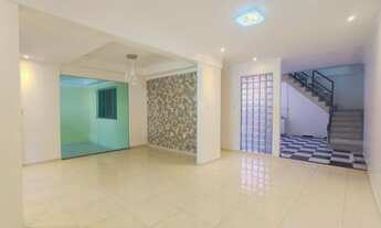 Imagem: Casa, 360m², 2/4, 1vgs, Conj. Amapá