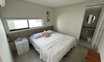 Imagem 2: Casa de condomínio para venda tem 180 metros quadrados com 5 quartos