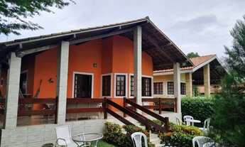 Imagem 2: Casa em Condomínio Mobiliada para Locação em Gravatá, CAMPOS DO JORDÃO, 3 dormitórios, 1 s