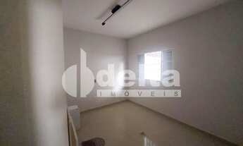 Imagem 7: Casa para aluguel, 3 quartos, 1 suíte, 1 vaga, Alto Umuarama - Uberlândia/MG