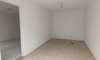 Imagem 7: Casa com 3 quartos, sendo 1 suíte, 3 banheiros, em condomínio fechado no Parque Paraíso em