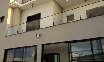 Imagem 2: Paraíso Residencial: Sobrado Novo com 3 Suítes, SPA e Garagem para 4 Carros!