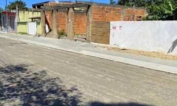 Imagem 2: Vendo terreno com estrutura de lojas