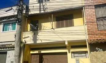 Imagem: Casa de fundos para locação com 3 quartos