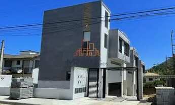 Imagem 4: Casa nova com arquitetura contemporânea