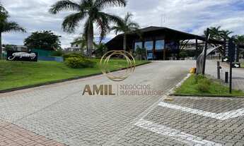 Imagem 2: Sobrado no Condomínio Residencial Jaguary/ 04 dormitórios c suítes / 338m² AC, 450m² terre