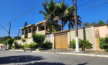 Imagem 5: Sobrado com porteira fechada no Canto do Forte