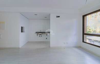 Imagem 4: Apartamento para venda com 65 metros quadrados com 2 quartos em Passo da Areia - Porto Ale