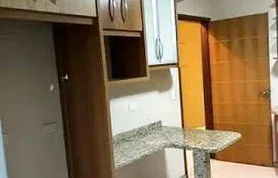 Imagem 3: Sobrado para aluguel possui 200 metros quadrados com 2 quartos em Pinheirinho - Curitiba