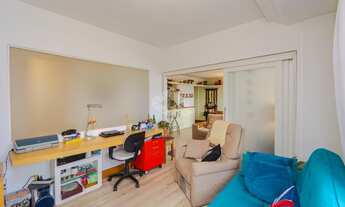 Imagem 6: Apartamento para venda tem 87 metros quadrados com 3 quartos em Passo da Areia - Porto Ale