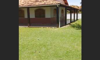 Imagem 3: Casa com 400m2, 03 quartos, 01suíte, 02 banheiros, sala, cozinha com armário planejado,chu