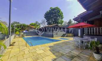 Imagem 4: Casa de rua - / Residencial / Jardim Leonor