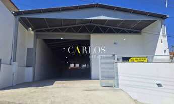 Imagem 2: Galpão novo ampla frente recuada para estacionamento