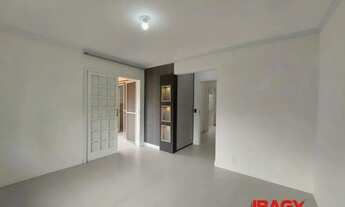 Imagem 4: Excelente Casa 4 dormitório(s) em Cacupé - Florianópolis