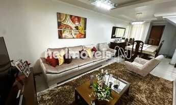 Imagem 6: Casa à Venda no Bairro Fernão Dias Ampla, Moderna e Aconchegante