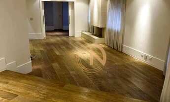 Imagem 5: Apartamento com 220m², 4 quartos, 3 suítes, 5 banheiros e 3 vagas de garagem