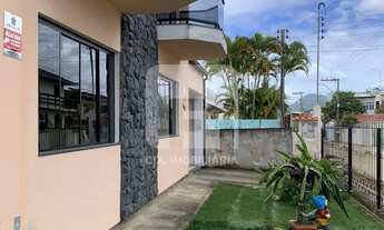 Imagem 4: Casa com 4 quartos à venda no bairro Carianos